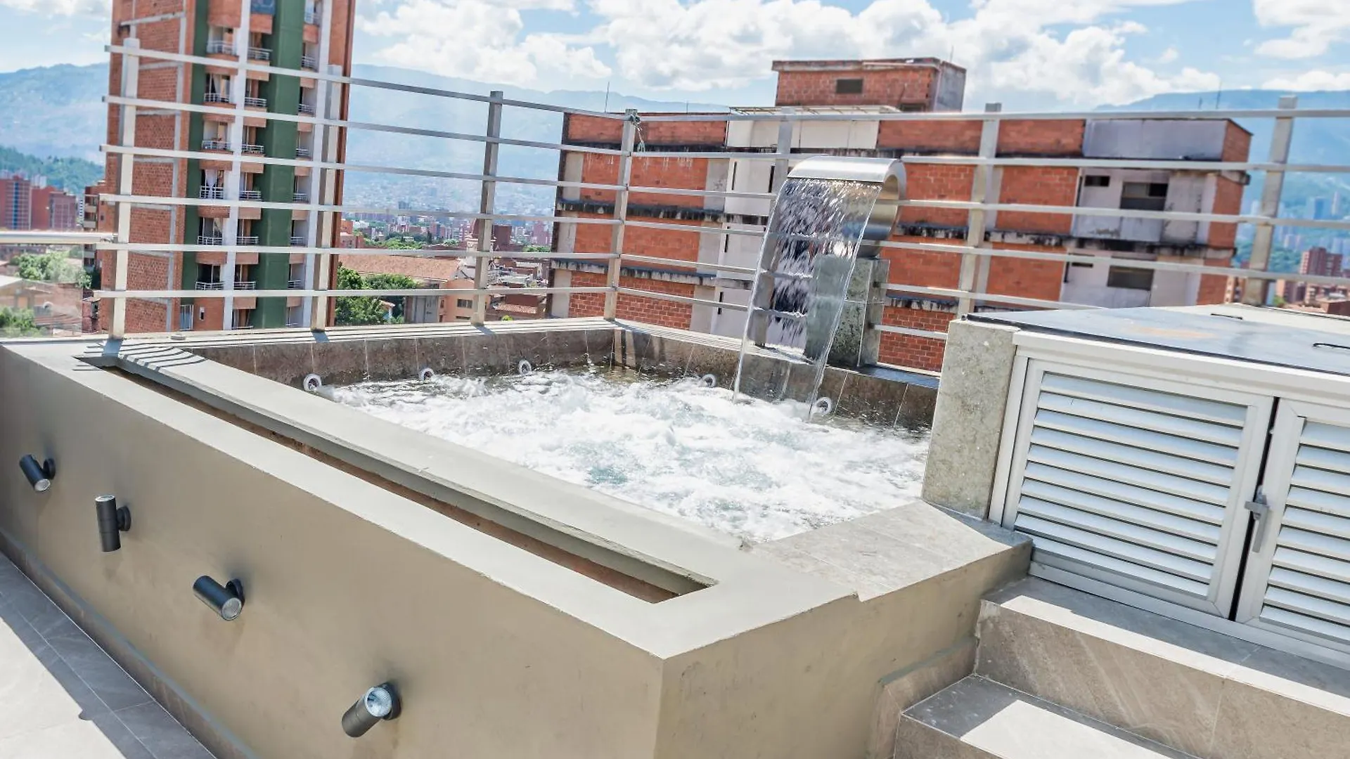 Apartamentos Montecarlo Medellin Colombia